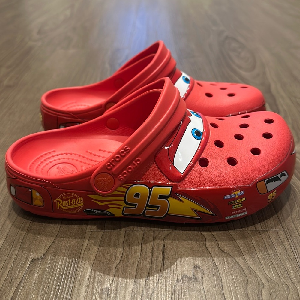 Crocs x Classic Clog ‘Lightning McQueen’